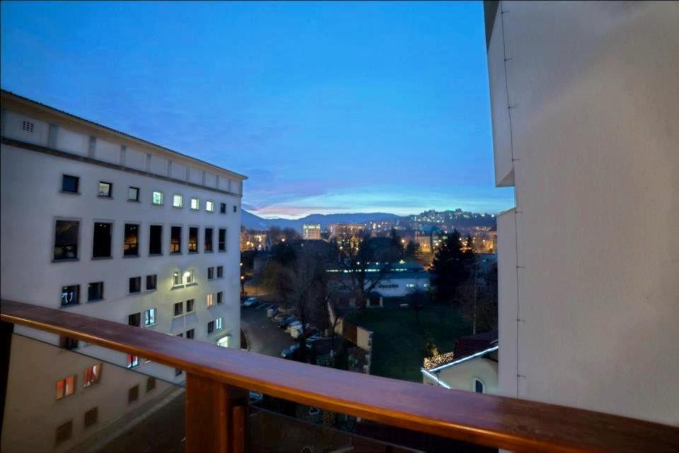 Apart Hotel Vlad Tepes Brașov Exterior foto