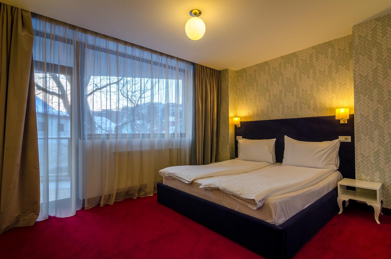 Apart Hotel Vlad Tepes Brașov Exterior foto